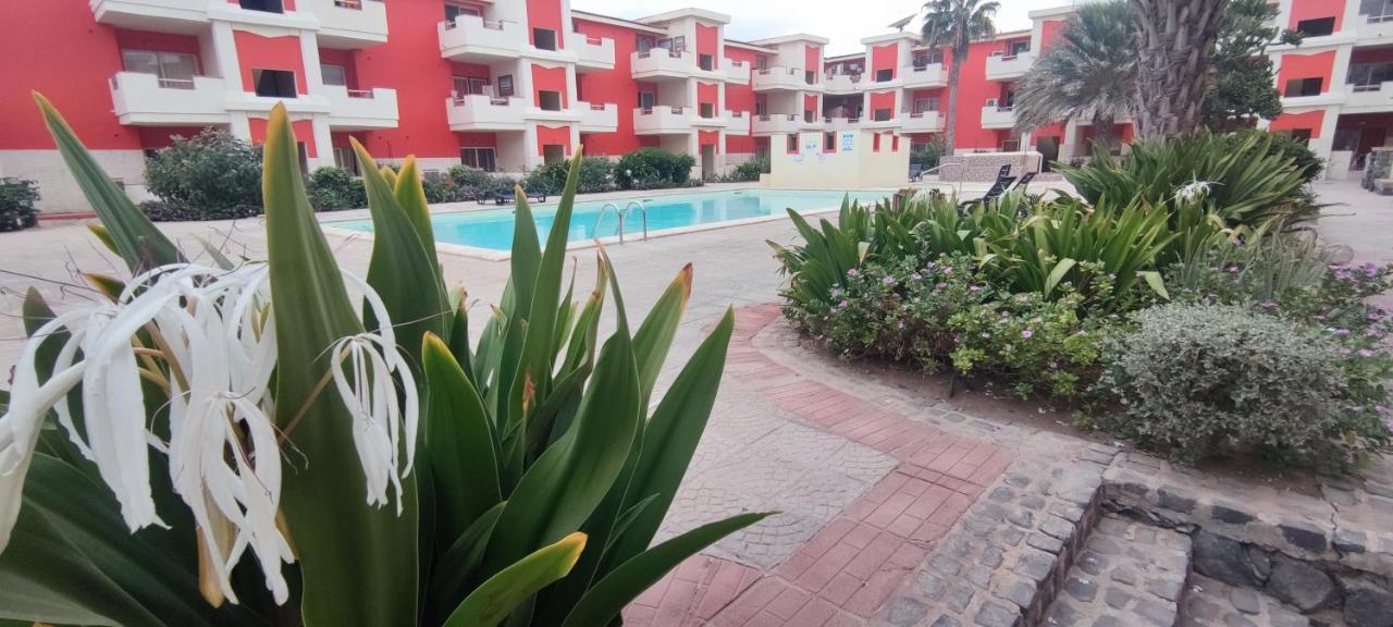 Sal Service Red Moradias Residence With Pool Santa Maria Exterior foto